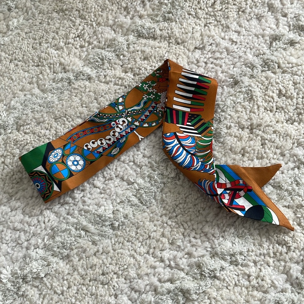 NWOT - Pure Silk Tribal Print Twilly/Scarf - Picture 2 of 3